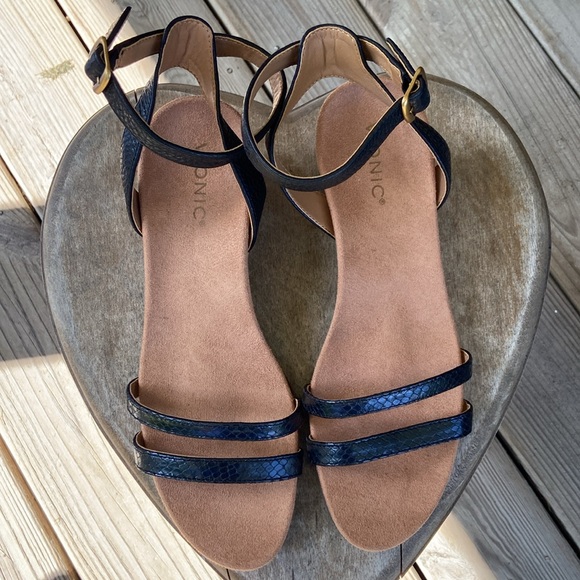 NWOB Vionic Orlanda Black Textured Leather Dressy Wedge Sandals Women's Size 11 - Picture 14 of 15